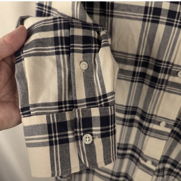 Lauren Ralph Lauren| Plaid Button Up - Picture 2 of 4